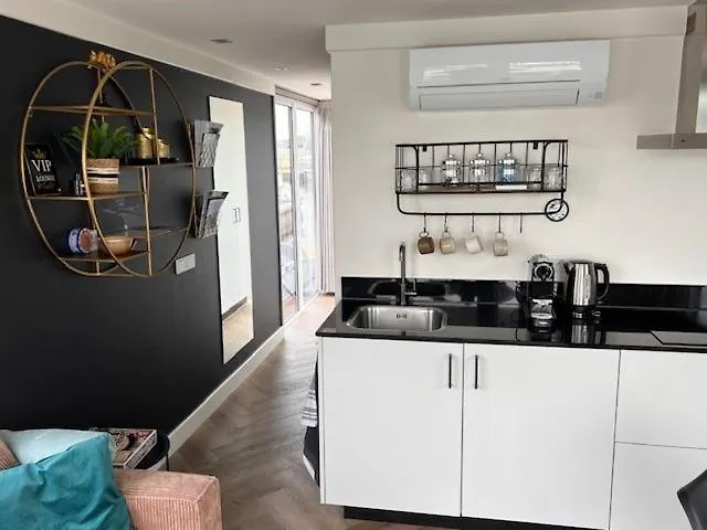 The King Hotel na wodzie Kerkdriel