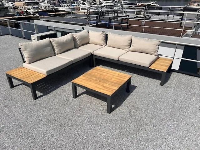 The King Hotel na wodzie *